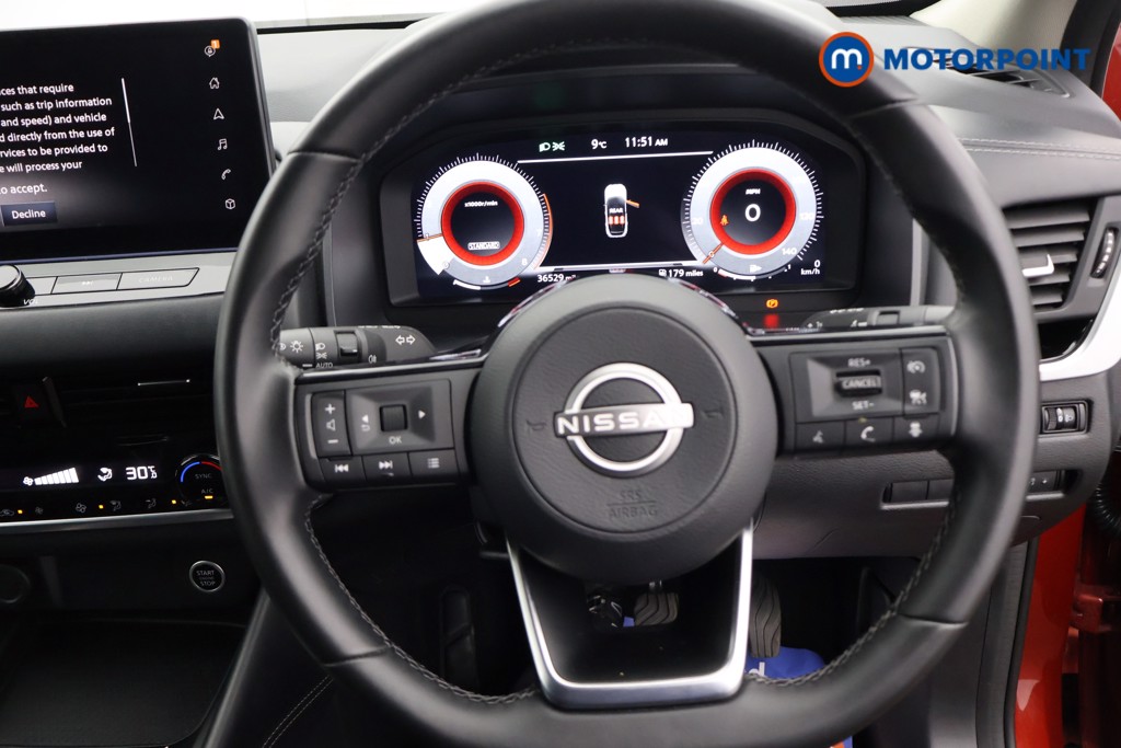 Nissan Qashqai N-Connecta Manual Petrol SUV - Stock Number (1608479) - 1st supplementary image