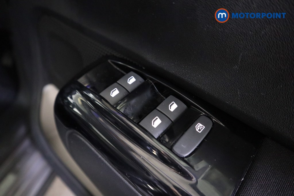 Citroen C3 Shine Plus Manual Petrol Hatchback - Stock Number (1608535) - 13th supplementary image