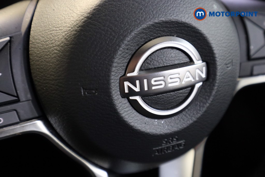 Nissan Juke N-Connecta Automatic Petrol SUV - Stock Number (1608845) - 7th supplementary image