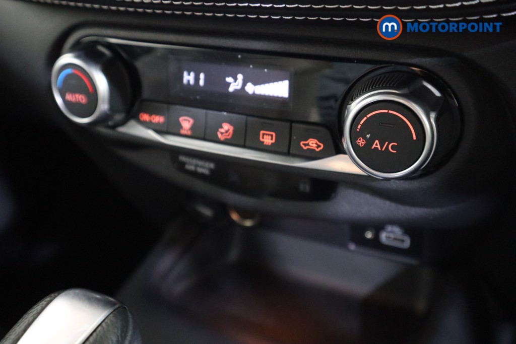 Nissan Juke N-Connecta Automatic Petrol SUV - Stock Number (1608845) - 10th supplementary image