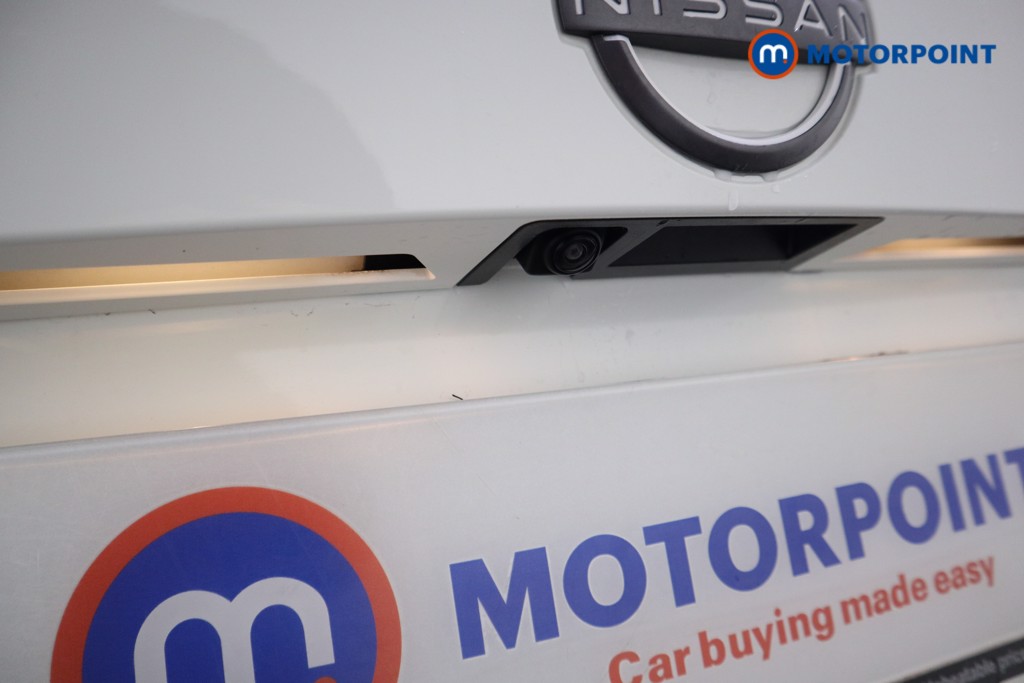 Nissan Juke N-Connecta Automatic Petrol SUV - Stock Number (1608845) - 29th supplementary image