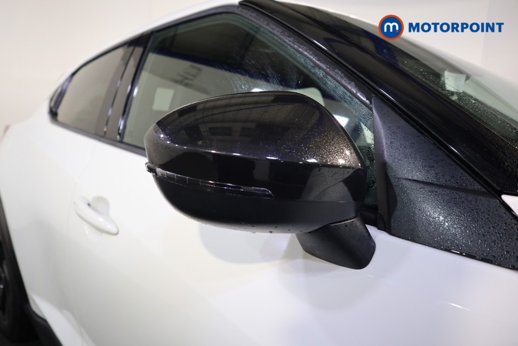 Nissan Juke N-Connecta Automatic Petrol SUV - Stock Number (1608845) - 33rd supplementary image