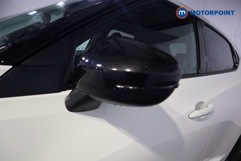 Nissan Juke N-Connecta Automatic Petrol SUV - Stock Number (1608845) - 34th supplementary image