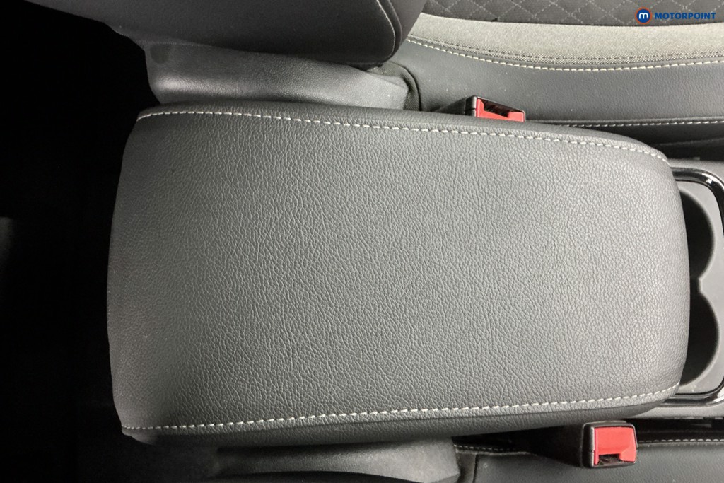 Vauxhall Grandland SRI Manual Petrol SUV - Stock Number (1608853) - 17th supplementary image