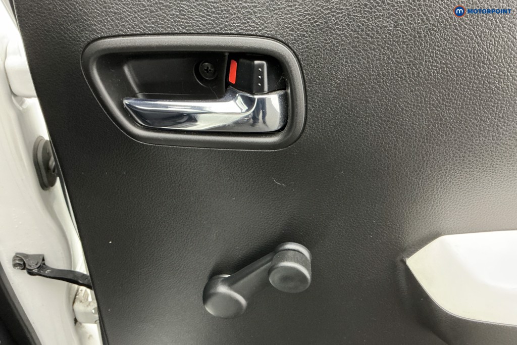 Suzuki Ignis Sz-T Manual Petrol SUV - Stock Number (1608941) - 28th supplementary image