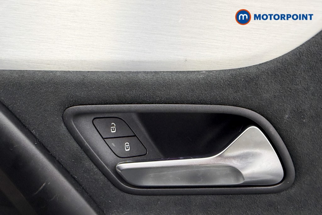 Mercedes-Benz A Class Amg Line Automatic Petrol Hatchback - Stock Number (1609135) - 17th supplementary image