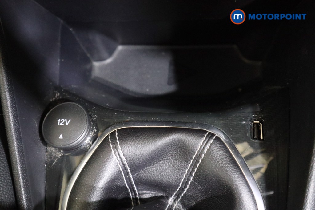 Ford Fiesta Active X Edition Manual Petrol Hatchback - Stock Number (1609150) - 9th supplementary image