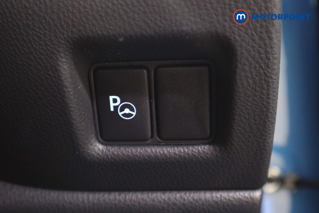 Toyota C-Hr Dynamic Manual Petrol SUV - Stock Number (1609953) - 12th supplementary image