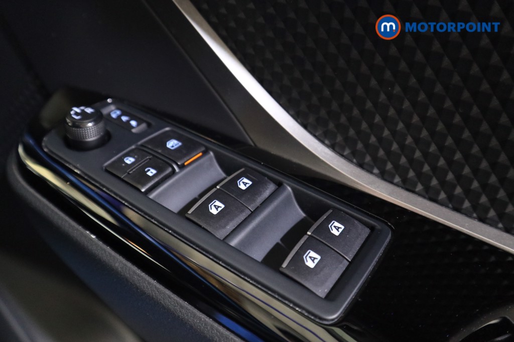 Toyota C-Hr Dynamic Manual Petrol SUV - Stock Number (1609953) - 15th supplementary image