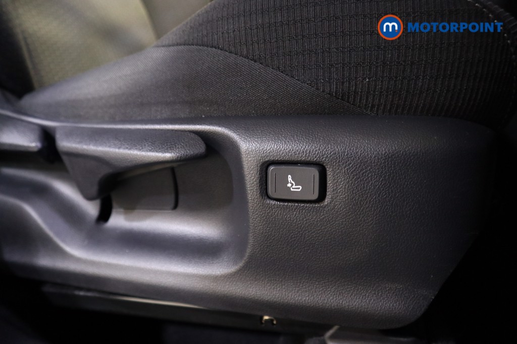 Toyota C-Hr Dynamic Manual Petrol SUV - Stock Number (1609953) - 16th supplementary image