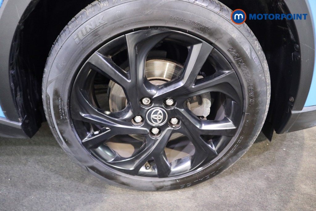 Toyota C-Hr Dynamic Manual Petrol SUV - Stock Number (1609953) - 23rd supplementary image