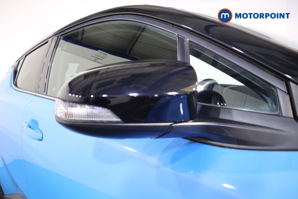 Toyota C-Hr Dynamic Manual Petrol SUV - Stock Number (1609953) - 32nd supplementary image