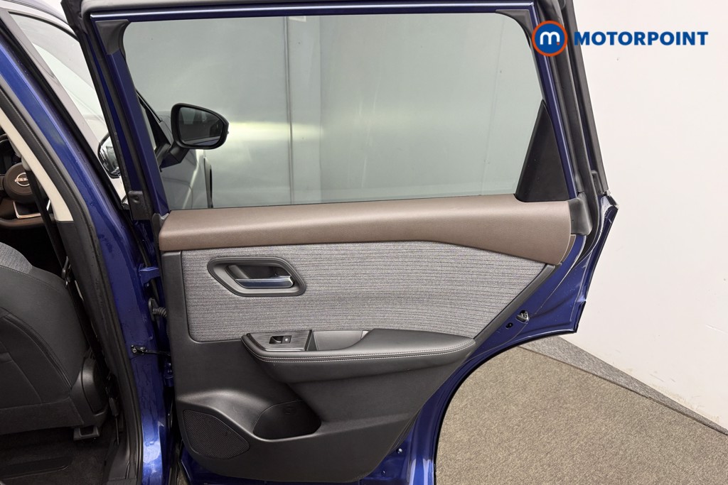 Nissan X-Trail N-Connecta Automatic Petrol-Electric Hybrid SUV - Stock Number (1610231) - 16th supplementary image