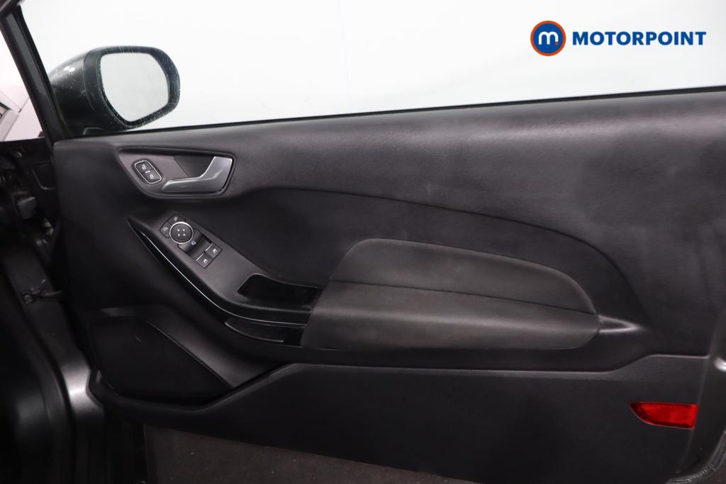 Ford Fiesta St-Line Edition Manual Petrol Hatchback - Stock Number (1610359) - 7th supplementary image