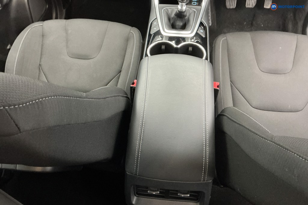 Ford S-Max Titanium Manual Diesel People Carrier - Stock Number (1611236) - 13th supplementary image