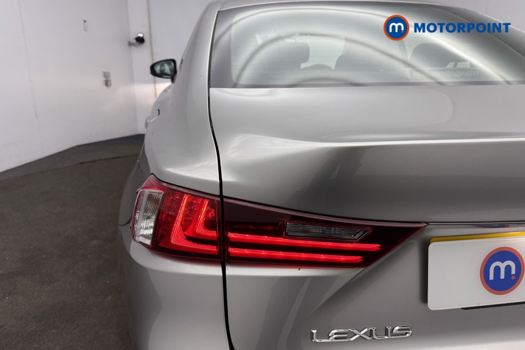 Lexus IS Executive Edition Automatic Petrol-Electric Hybrid Saloon - Stock Number (1611419) - 7th supplementary image