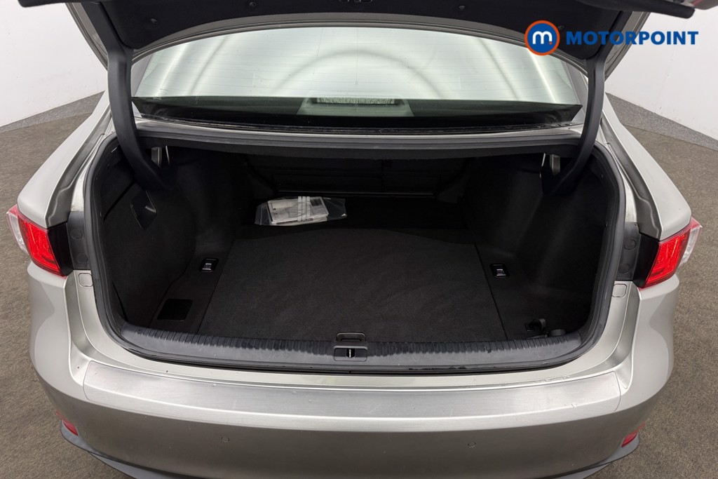 Lexus IS Executive Edition Automatic Petrol-Electric Hybrid Saloon - Stock Number (1611419) - 10th supplementary image