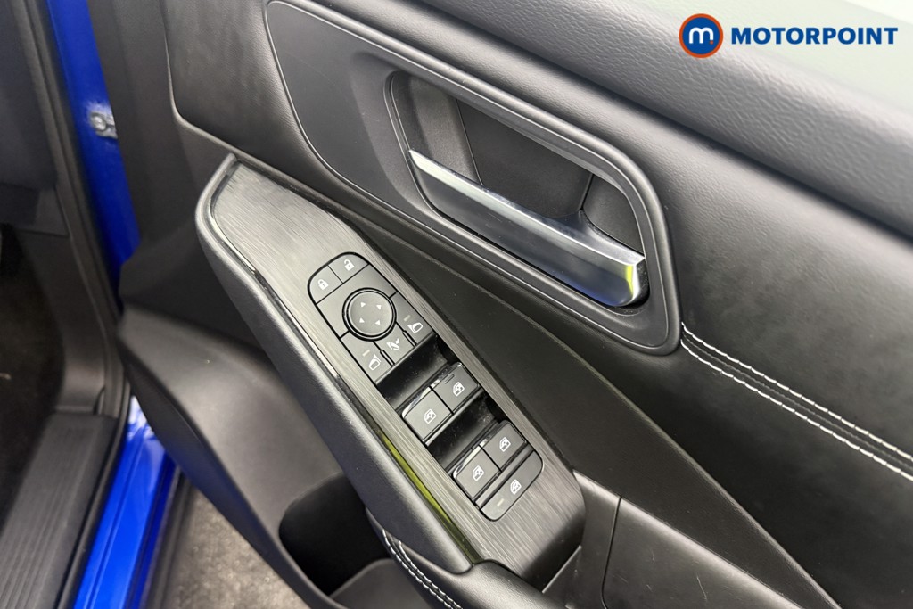 Nissan Qashqai Acenta Premium Manual Petrol SUV - Stock Number (1611474) - 9th supplementary image