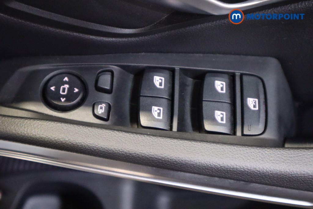 BMW 3 Series Sport Pro Automatic Petrol Plug-In Hybrid Saloon - Stock Number (1611590) - 11th supplementary image