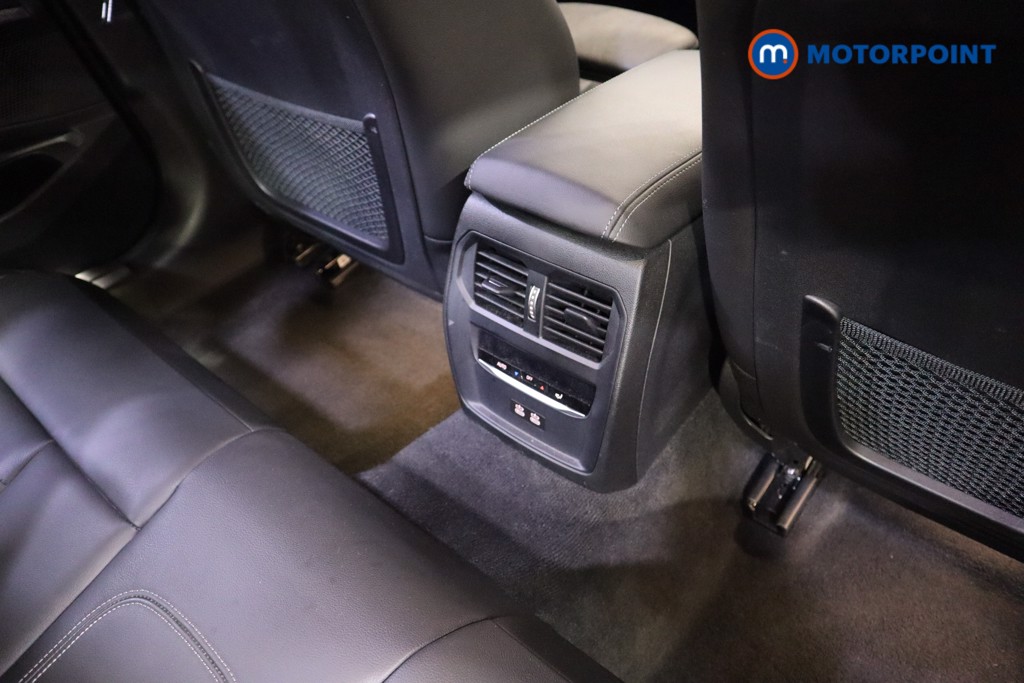 BMW 3 Series Sport Pro Automatic Petrol Plug-In Hybrid Saloon - Stock Number (1611590) - 19th supplementary image