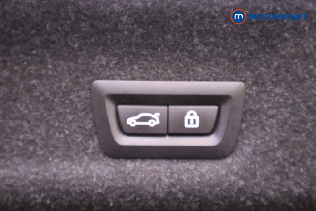 BMW 3 Series Sport Pro Automatic Petrol Plug-In Hybrid Saloon - Stock Number (1611590) - 21st supplementary image