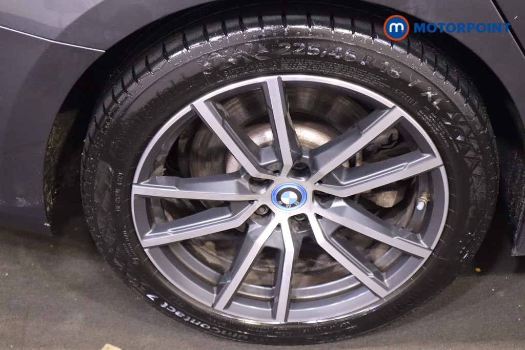 BMW 3 Series Sport Pro Automatic Petrol Plug-In Hybrid Saloon - Stock Number (1611590) - 22nd supplementary image