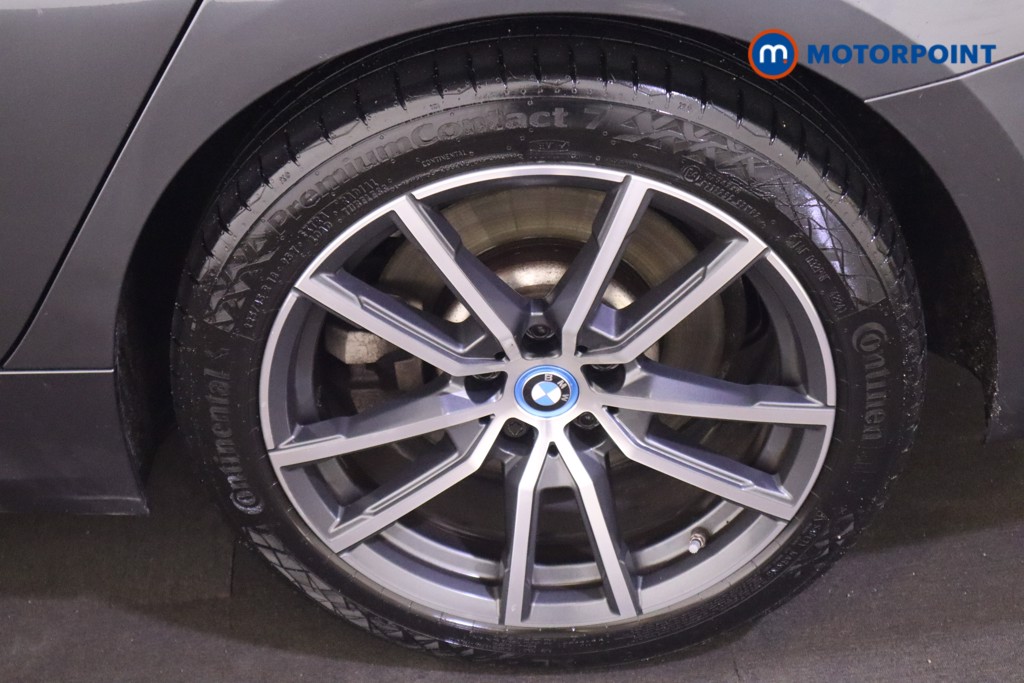 BMW 3 Series Sport Pro Automatic Petrol Plug-In Hybrid Saloon - Stock Number (1611590) - 23rd supplementary image