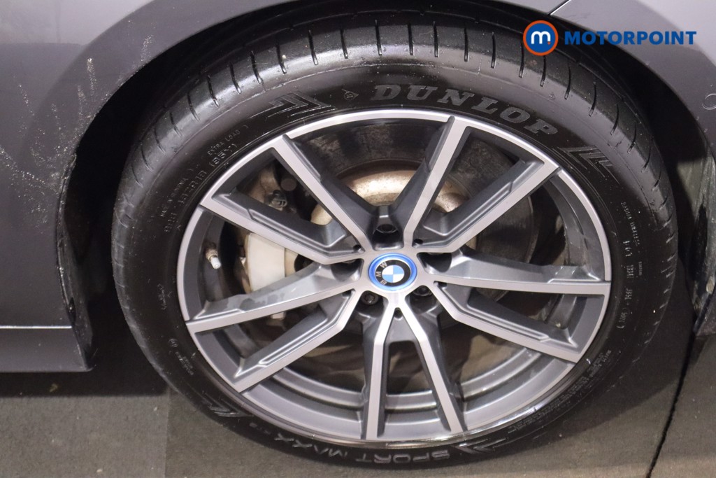 BMW 3 Series Sport Pro Automatic Petrol Plug-In Hybrid Saloon - Stock Number (1611590) - 25th supplementary image