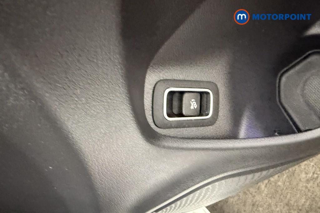 Mercedes-Benz CLA Amg Line Automatic Diesel Coupe - Stock Number (1611799) - 19th supplementary image