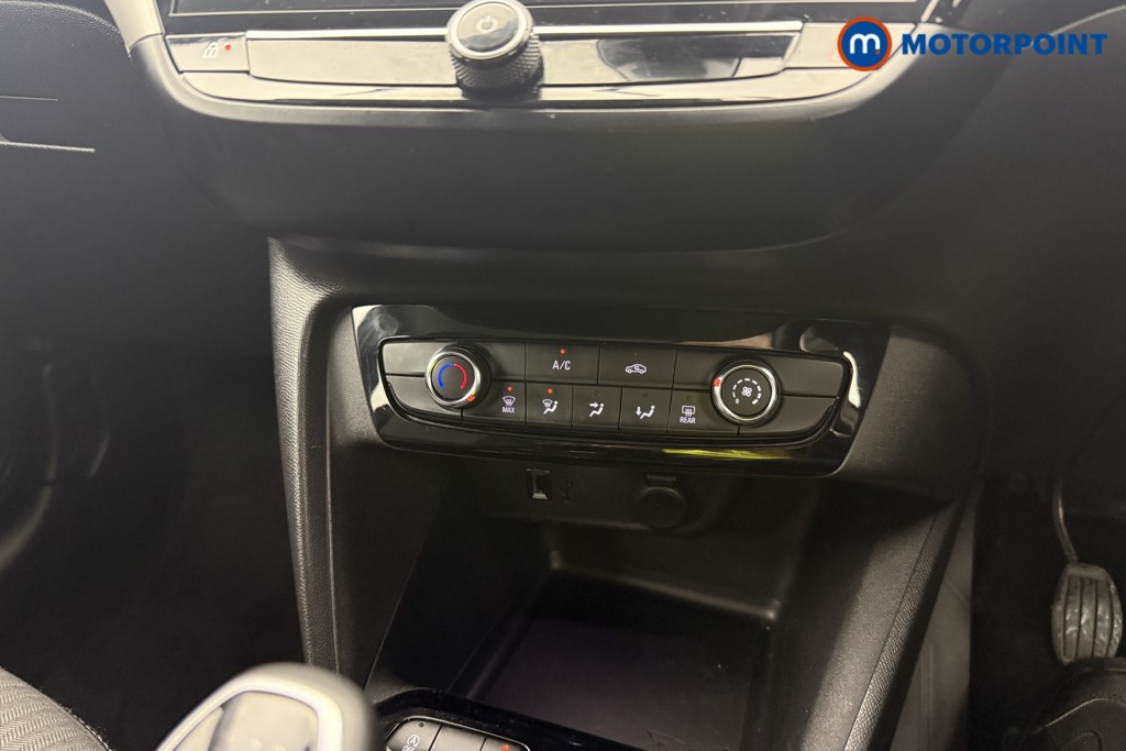 Vauxhall Corsa SE Manual Petrol Hatchback - Stock Number (1611901) - 3rd supplementary image