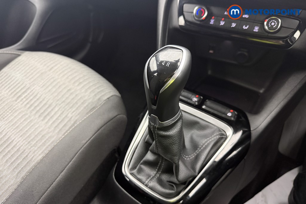 Vauxhall Corsa SE Manual Petrol Hatchback - Stock Number (1611901) - 4th supplementary image