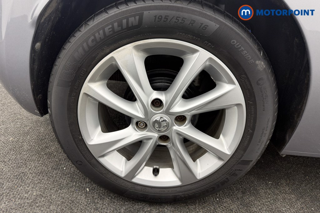 Vauxhall Corsa SE Manual Petrol Hatchback - Stock Number (1611901) - 17th supplementary image