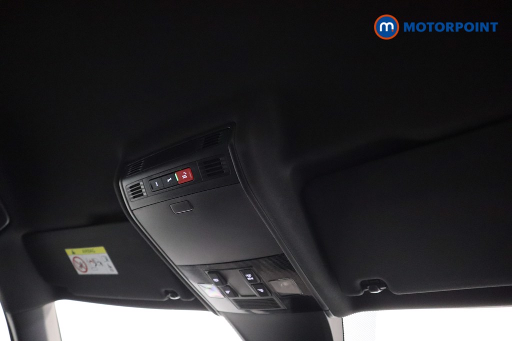 Volkswagen Tiguan R-Line Automatic Petrol SUV - Stock Number (1611939) - 8th supplementary image