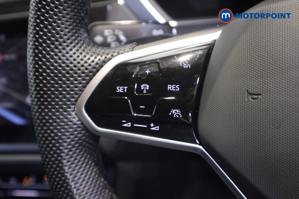 Volkswagen Tiguan R-Line Automatic Petrol SUV - Stock Number (1611939) - 15th supplementary image