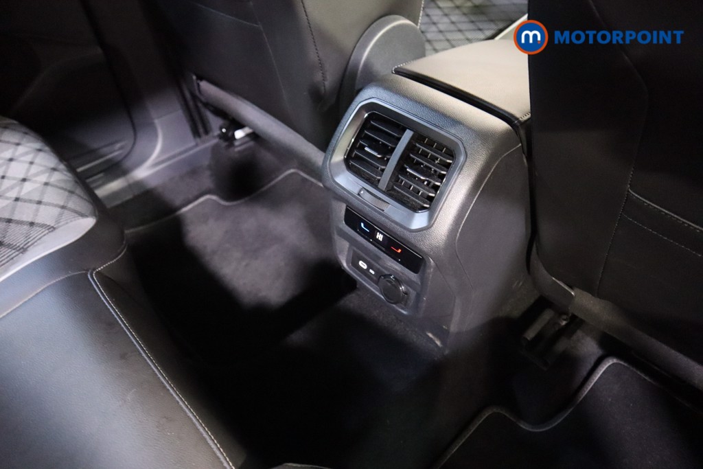 Volkswagen Tiguan R-Line Automatic Petrol SUV - Stock Number (1611939) - 19th supplementary image