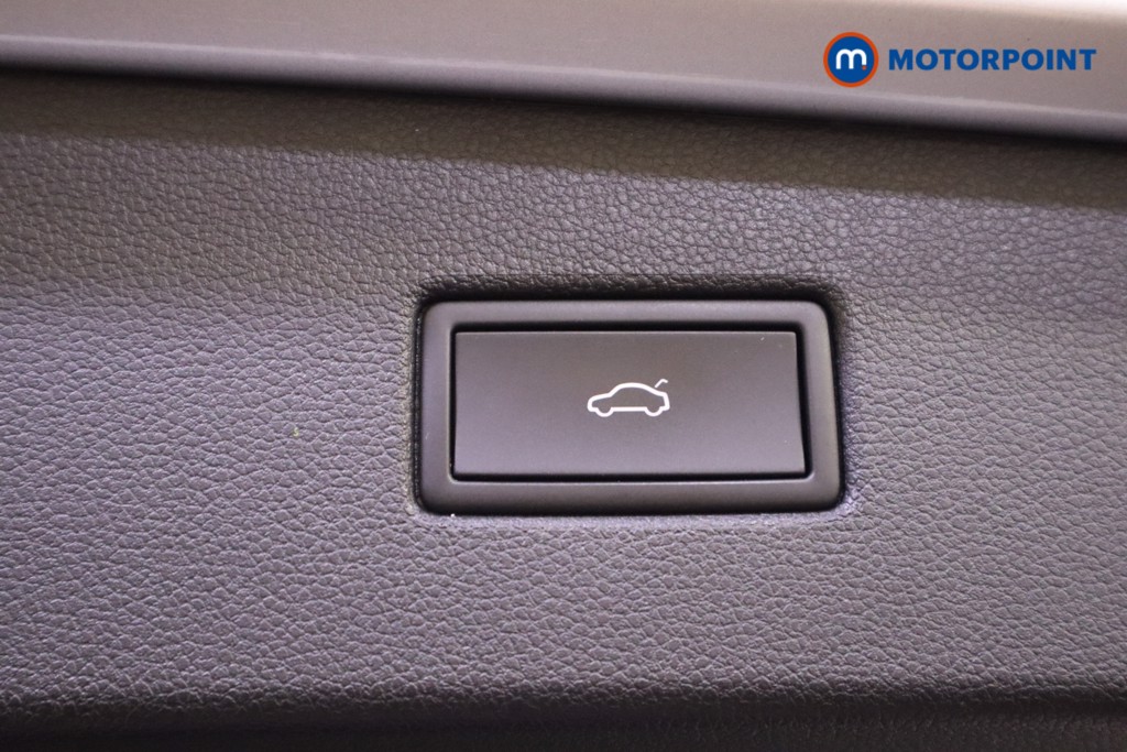 Volkswagen Tiguan Elegance Automatic Petrol SUV - Stock Number (1612047) - 21st supplementary image