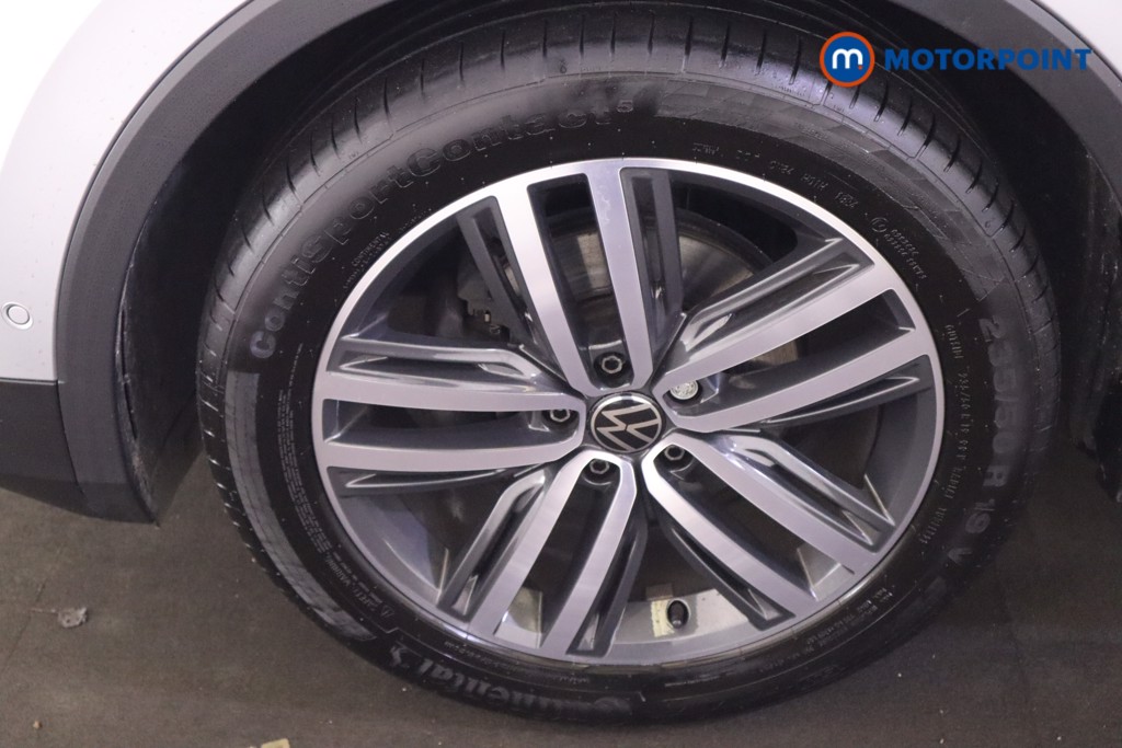 Volkswagen Tiguan Elegance Automatic Petrol SUV - Stock Number (1612047) - 24th supplementary image