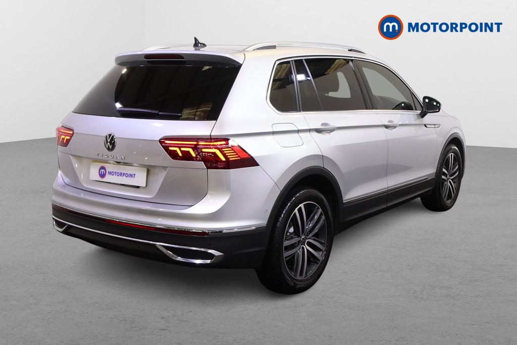 Volkswagen Tiguan Elegance Automatic Petrol SUV - Stock Number (1612047) - Drivers side rear corner
