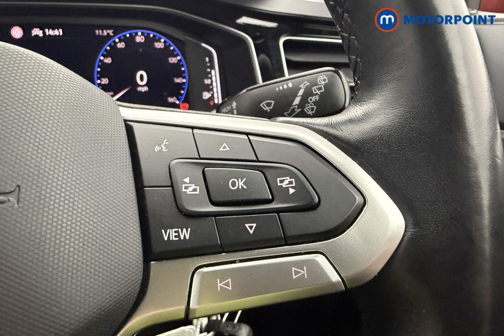 Volkswagen Polo R-Line Manual Petrol Hatchback - Stock Number (1612404) - 7th supplementary image