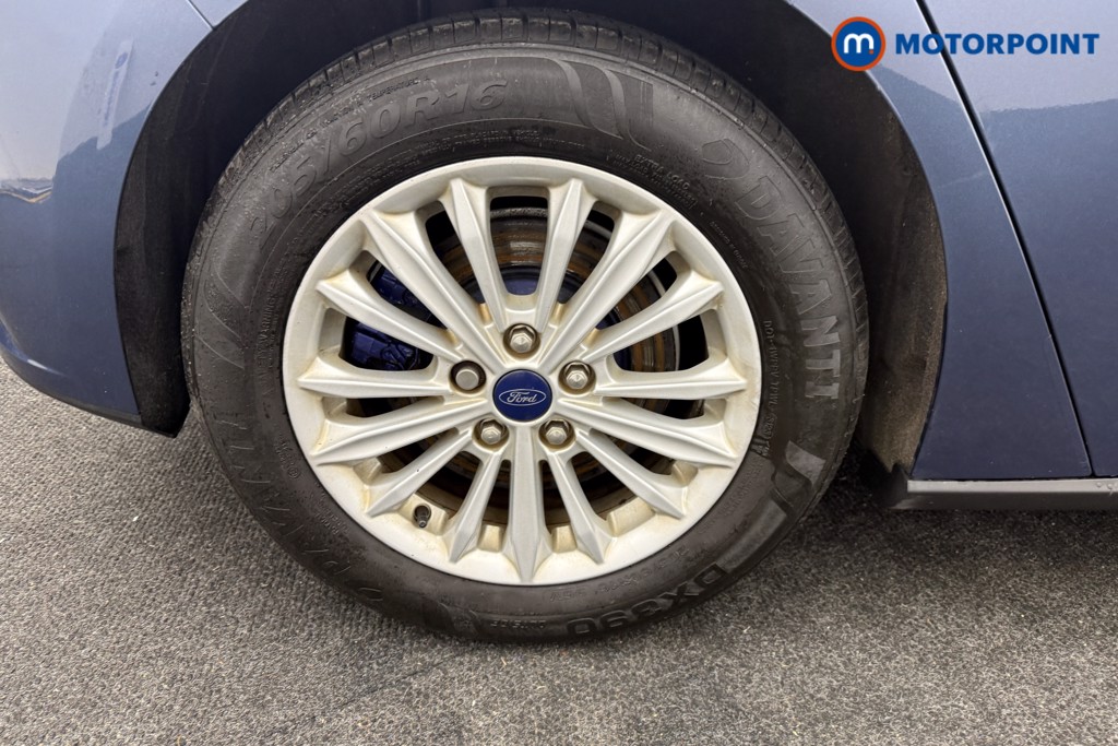 Ford Focus Titanium Automatic Petrol Hatchback - Stock Number (1612548) - 17th supplementary image