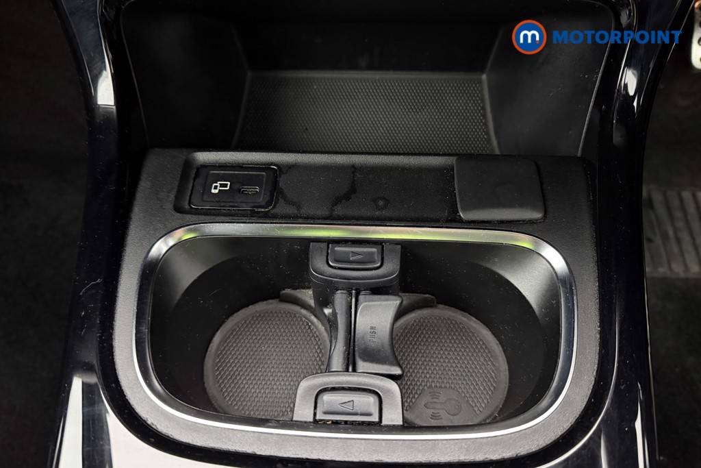 Mercedes-Benz A Class Amg Line Manual Petrol Hatchback - Stock Number (1612560) - 10th supplementary image