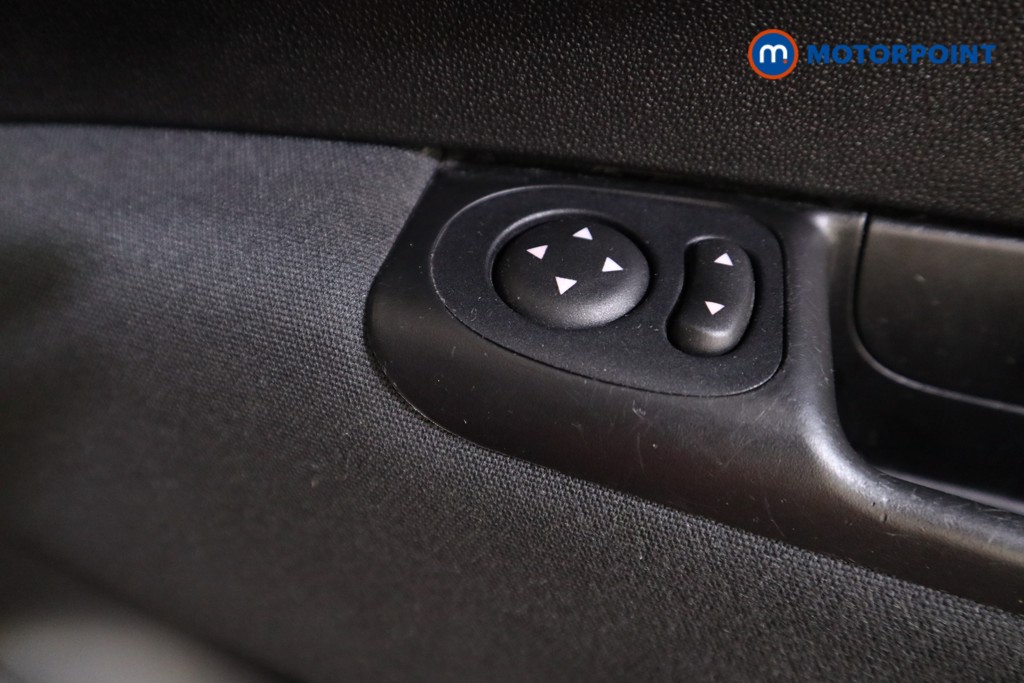 Fiat 500 Lounge Manual Petrol Hatchback - Stock Number (1612602) - 12th supplementary image