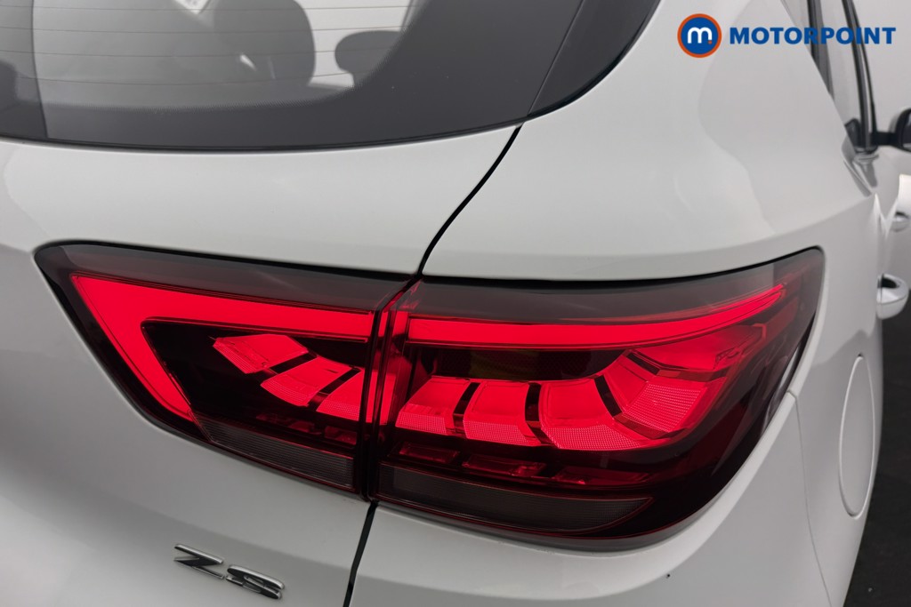 Mg Motor Uk ZS Exclusive Manual Petrol SUV - Stock Number (1613296) - 15th supplementary image