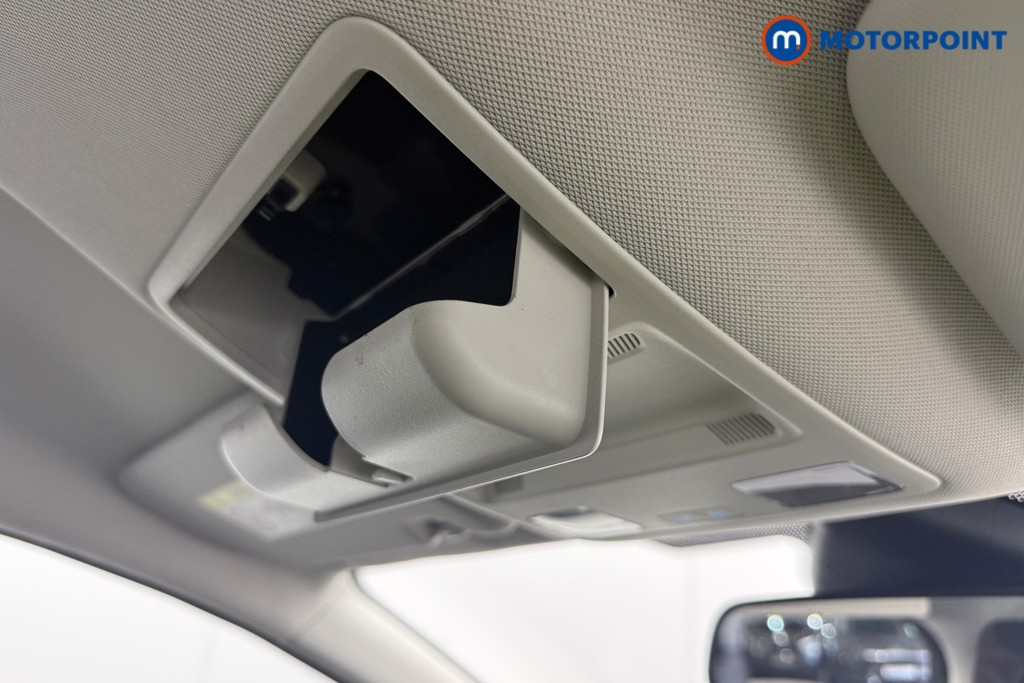 Ford Fiesta Zetec Manual Petrol Hatchback - Stock Number (1613765) - 9th supplementary image