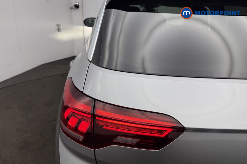 Volkswagen T-Roc Style Manual Petrol SUV - Stock Number (1613860) - 9th supplementary image