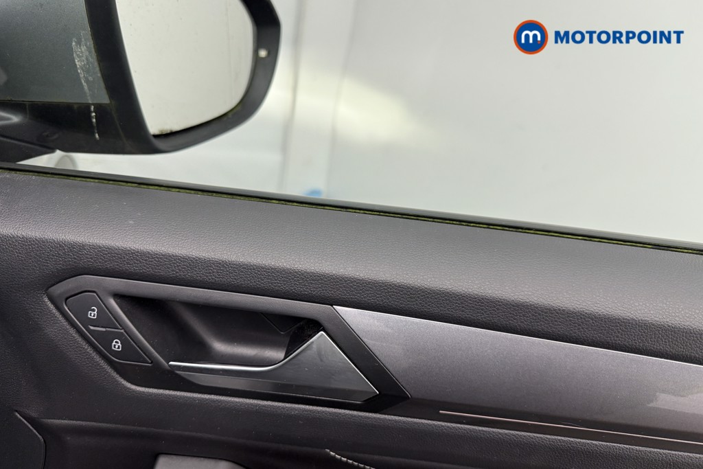 Volkswagen T-Roc Style Manual Petrol SUV - Stock Number (1613860) - 19th supplementary image