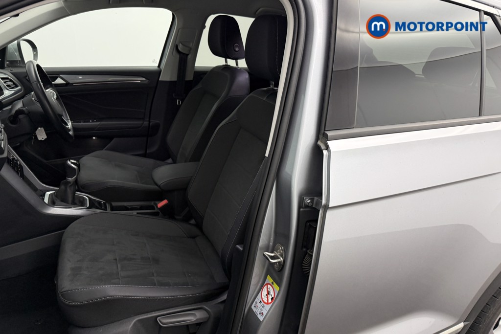 Volkswagen T-Roc Style Manual Petrol SUV - Stock Number (1613860) - 1st supplementary image