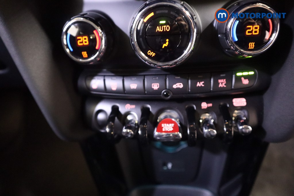 Mini Hatchback One Classic Manual Petrol Hatchback - Stock Number (1613947) - 7th supplementary image