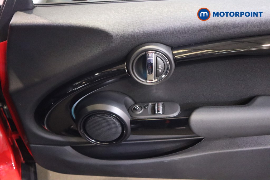 Mini Hatchback One Classic Manual Petrol Hatchback - Stock Number (1613947) - 11th supplementary image