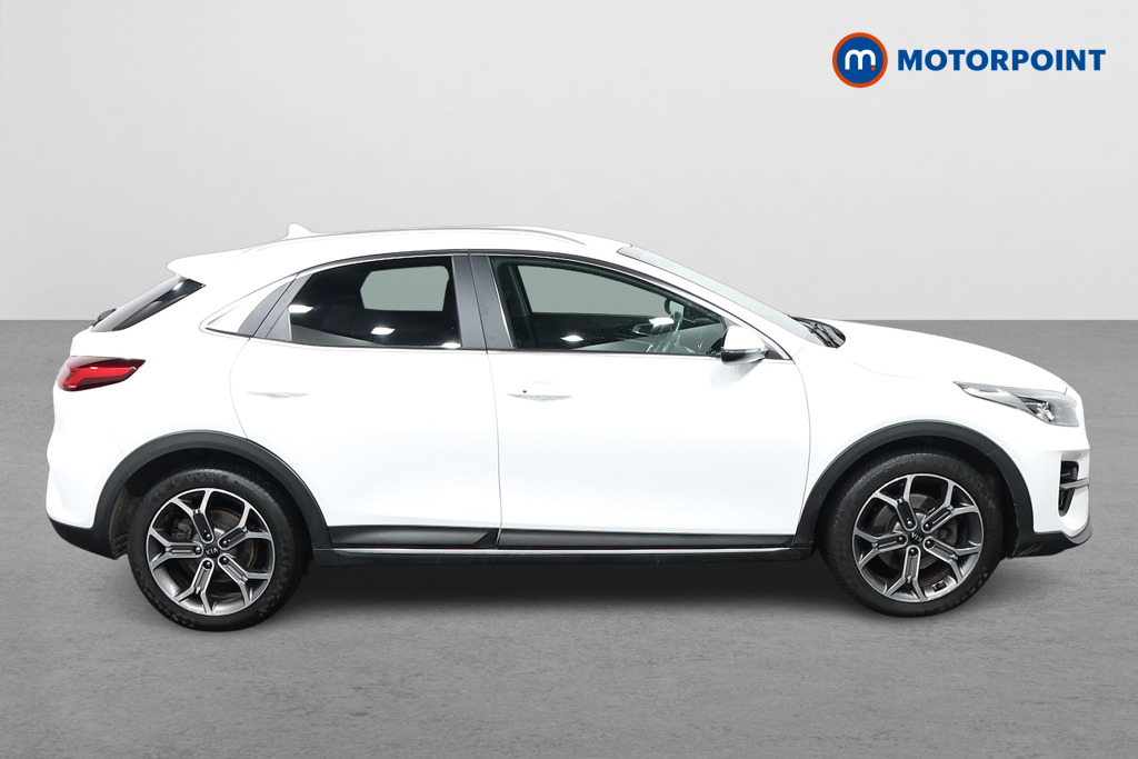 KIA Xceed 3 Manual Petrol Hatchback - Stock Number (1614049) - Drivers side